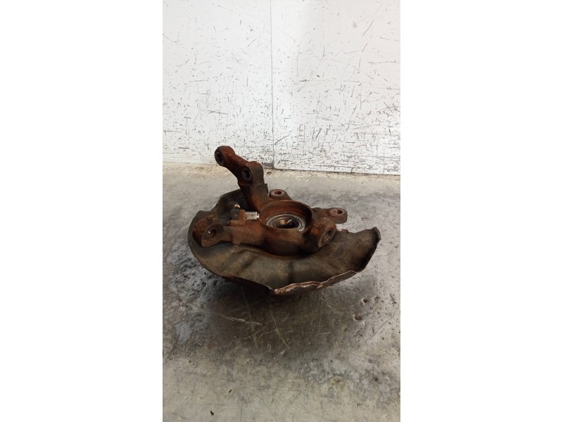 Recambio de mangueta delantera izquierda para volvo serie 440 turbo referencia OEM IAM   