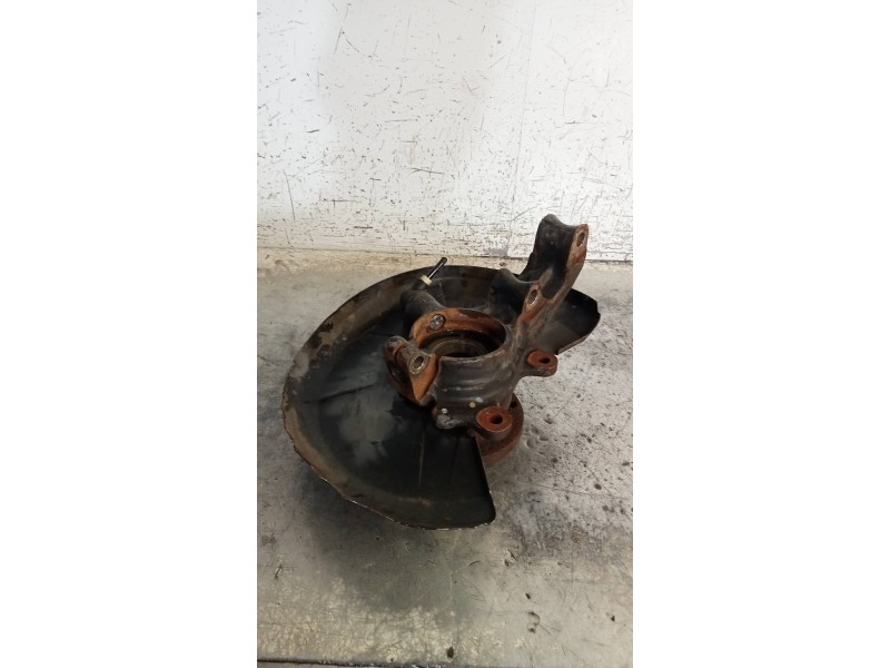 Recambio de mangueta delantera derecha para audi coupe (8b3) básico referencia OEM IAM   