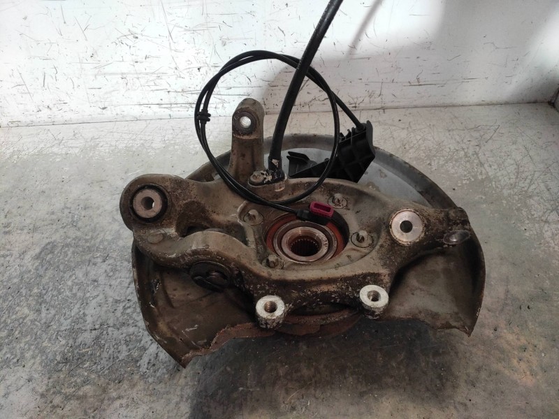 Recambio de mangueta trasera derecha para mercedes clase c (w204) familiar 220 t cdi (204.208) referencia OEM IAM   