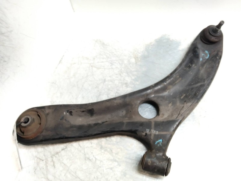 Recambio de brazo suspension inferior delantero izquierdo para hyundai i20 classic referencia OEM IAM   