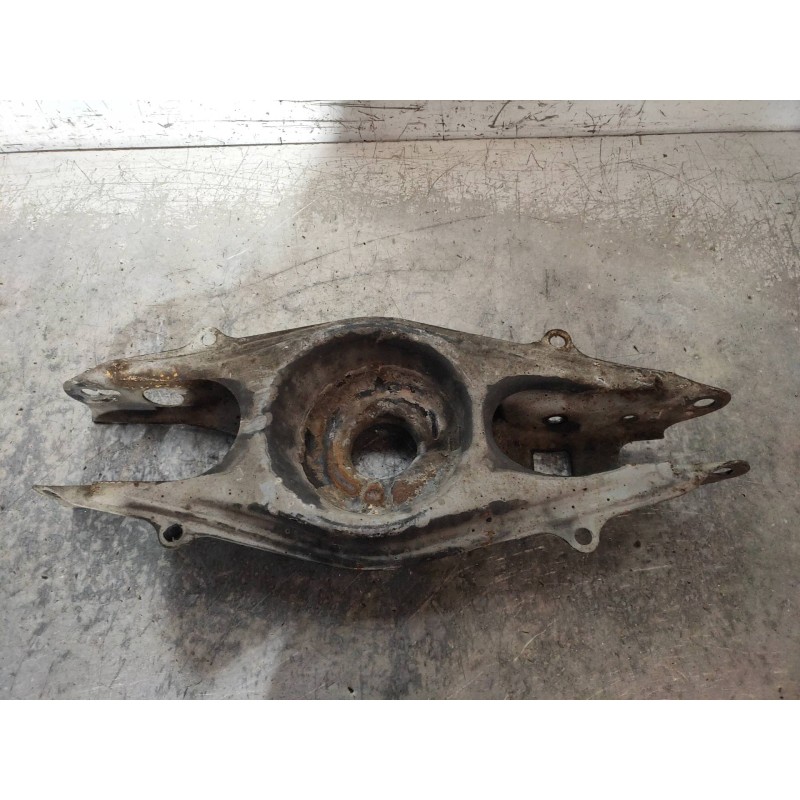 Recambio de brazo suspension inferior trasero izquierdo para mercedes clase c (w204) familiar 220 t cdi (204.208) referencia OEM