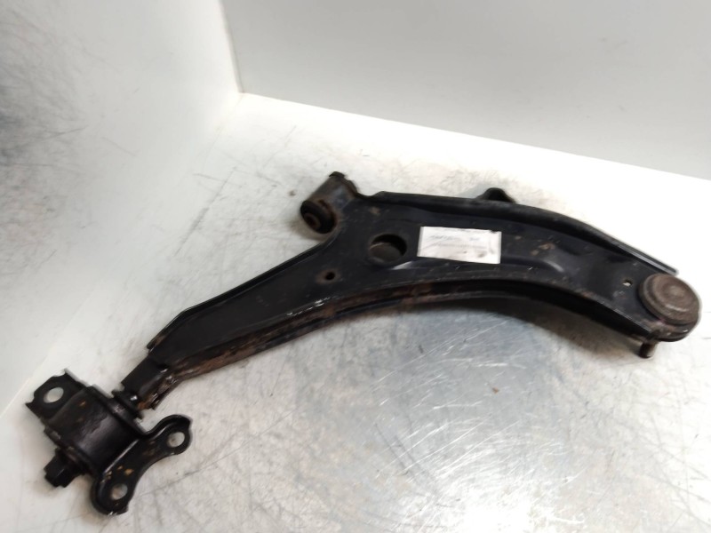 Recambio de brazo suspension inferior delantero izquierdo para hyundai lantra familiar (rd) 1.6 cat referencia OEM IAM   