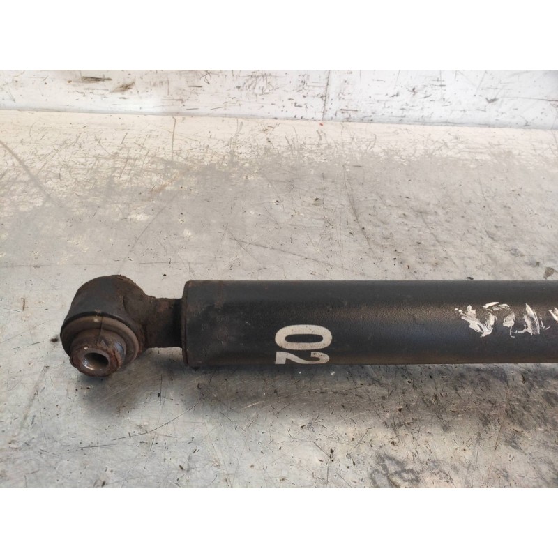 Recambio de amortiguador trasero izquierdo para mercedes clase c (w204) familiar 220 t cdi (204.208) referencia OEM IAM A2043260