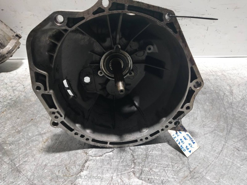 Recambio de caja cambios para opel omega b mv6 berlina referencia OEM IAM GL 06196A 1237450