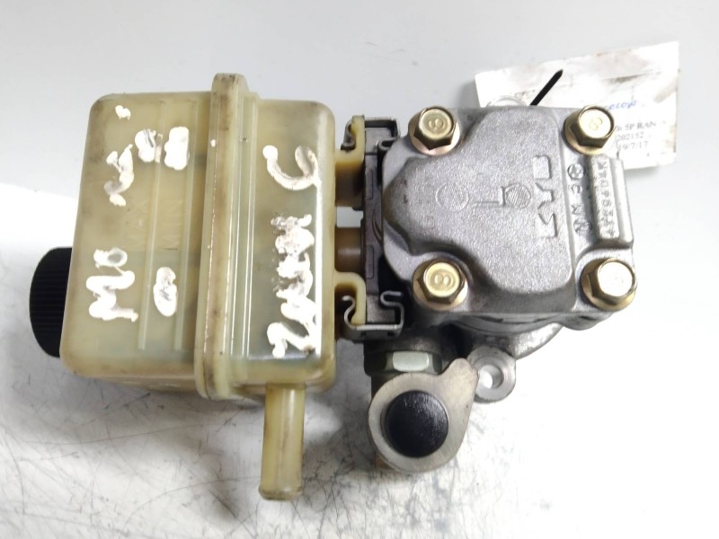 Recambio de bomba direccion para mazda 6 monovolumen (gy) 2.0 diesel cat referencia OEM IAM   