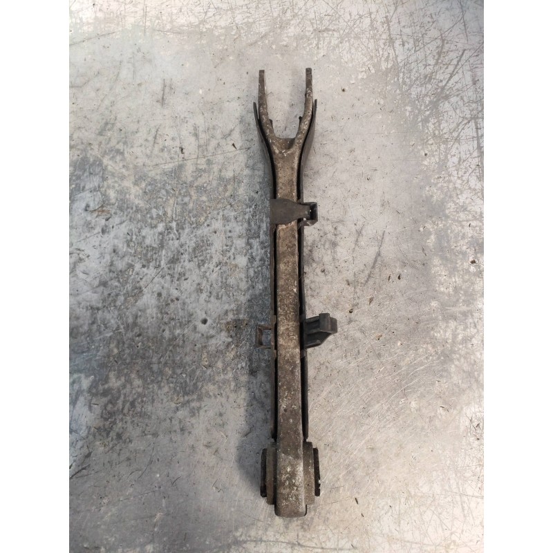 Recambio de brazo suspension inferior trasero izquierdo para mercedes clase c (w204) familiar 220 t cdi (204.208) referencia OEM