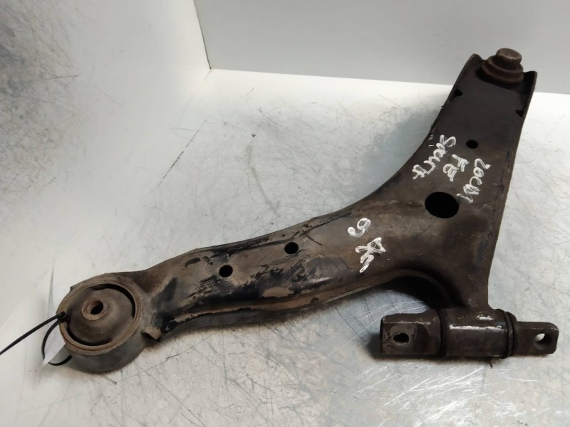 Recambio de brazo suspension inferior delantero derecho para hyundai santa fe (sm) 2.0 gls crdi referencia OEM IAM   