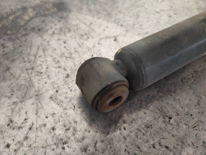 Recambio de amortiguador trasero derecho para dacia dokker ambiance referencia OEM IAM 562107865R  