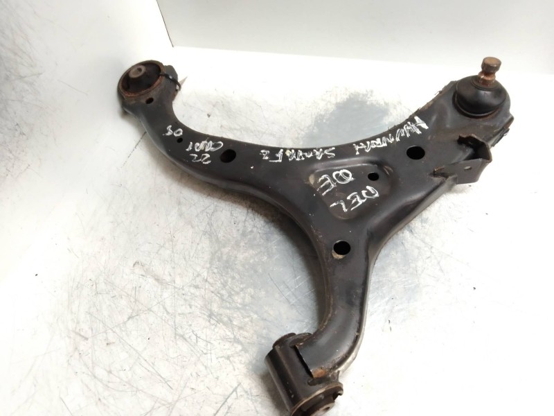 Recambio de brazo suspension inferior delantero derecho para hyundai santa fe (sm) referencia OEM IAM   