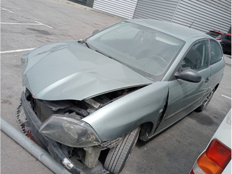 seat ibiza (6l1) del año 2002