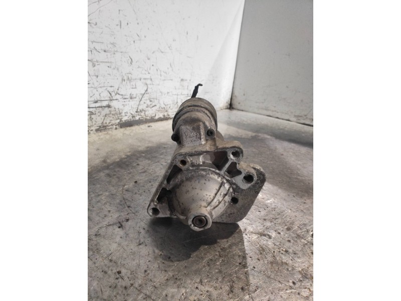 Recambio de motor arranque para dacia dokker ambiance referencia OEM IAM 233003329R  