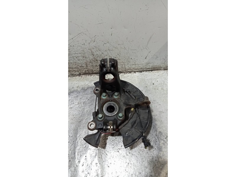 Recambio de mangueta delantera derecha para mazda cx-30 selection 2wd referencia OEM IAM   