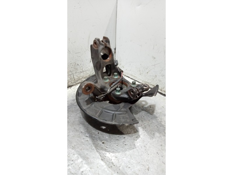 Recambio de mangueta delantera izquierda para mazda cx-30 selection 2wd referencia OEM IAM   