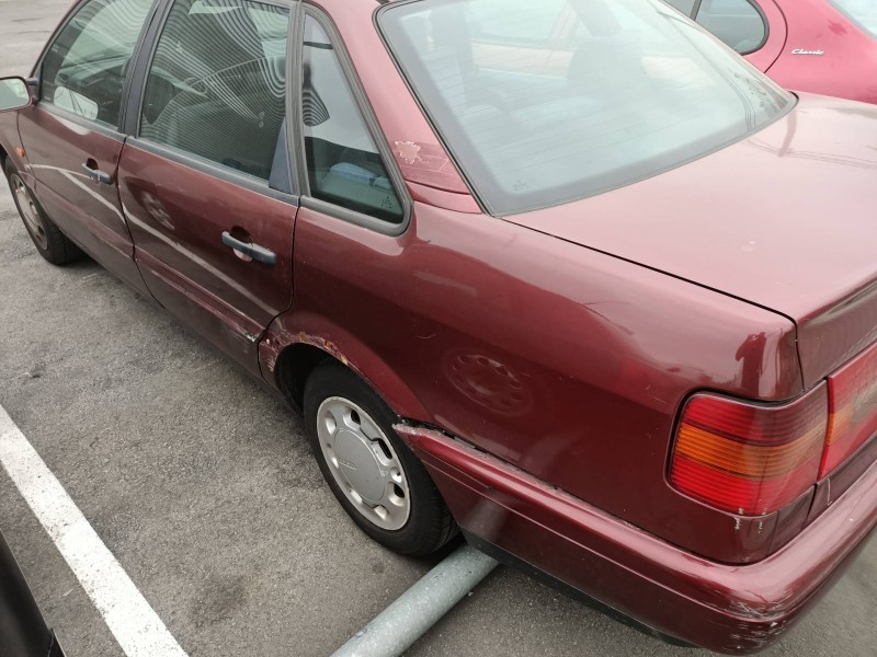 volkswagen passat berlina (3a2) del año 1994