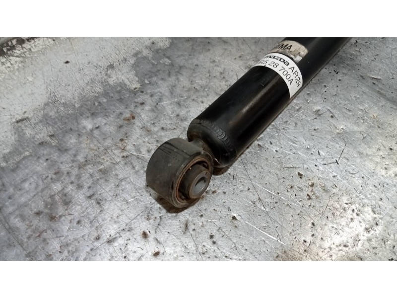 Recambio de amortiguador trasero derecho para mazda cx-30 selection 2wd referencia OEM IAM   