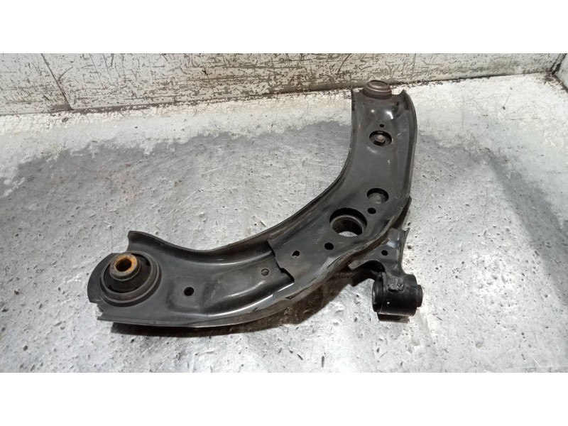 Recambio de brazo suspension inferior delantero derecho para mazda cx-30 selection 2wd referencia OEM IAM   
