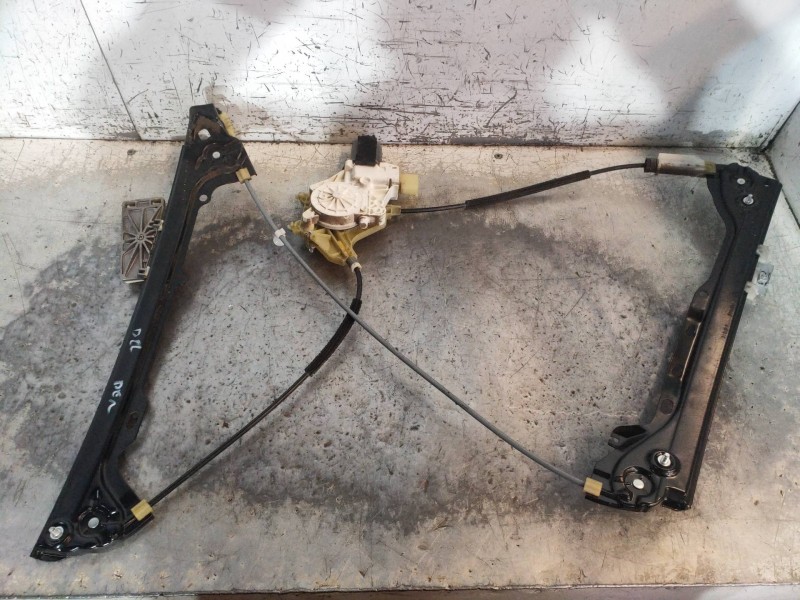 Recambio de elevalunas delantero derecho para bmw serie 3 coupe (e92) 335i referencia OEM IAM 7119202A  