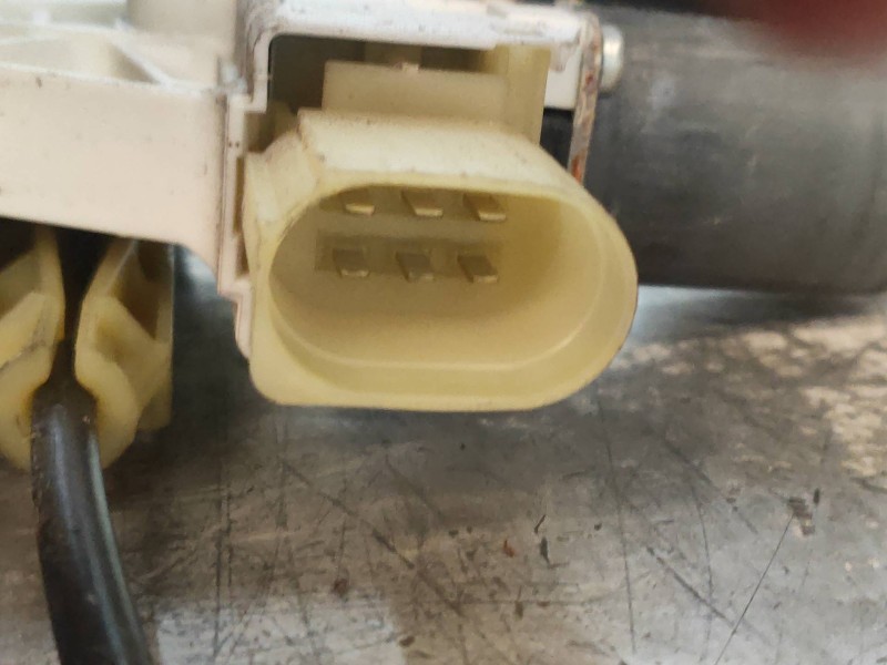 Recambio de elevalunas delantero derecho para bmw serie 3 coupe (e92) 335i referencia OEM IAM 7119202A  