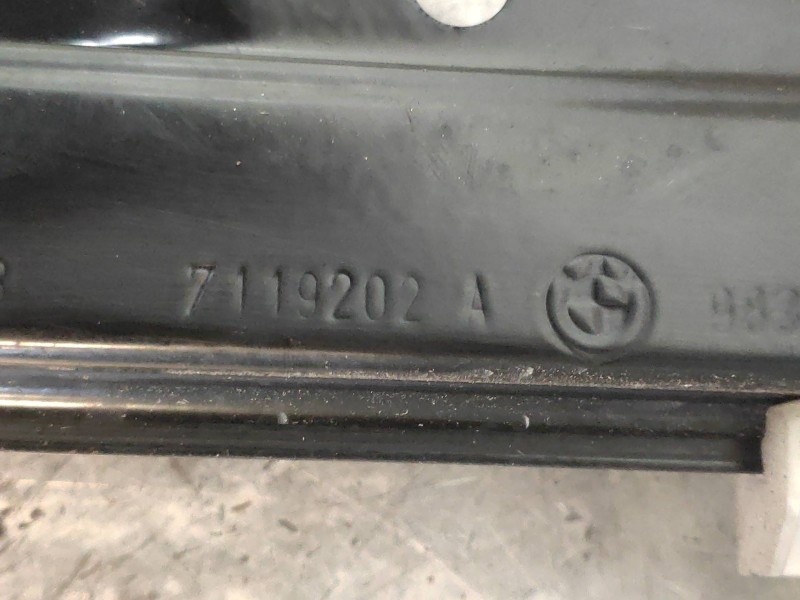 Recambio de elevalunas delantero derecho para bmw serie 3 coupe (e92) 335i referencia OEM IAM 7119202A  