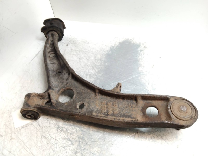 Recambio de brazo suspension inferior delantero derecho para hyundai santamo gl referencia OEM IAM   