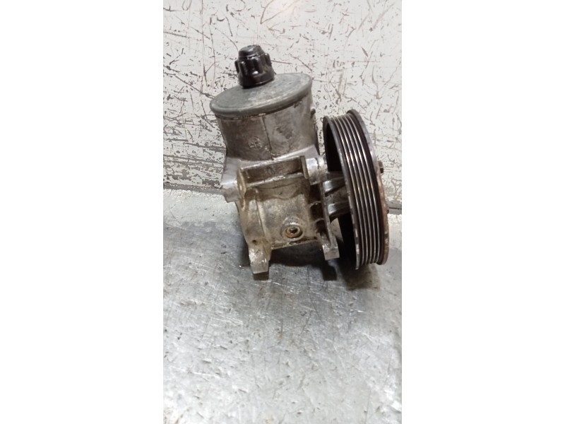 Recambio de bomba direccion para mercedes clase c (w201) berlina d 190 (201.122) referencia OEM IAM 2014601580  
