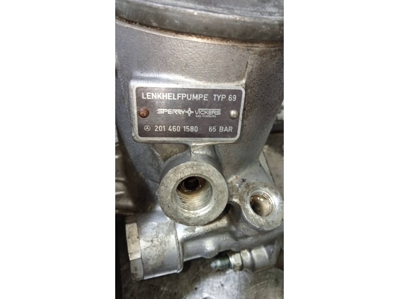 Recambio de bomba direccion para mercedes clase c (w201) berlina d 190 (201.122) referencia OEM IAM 2014601580  