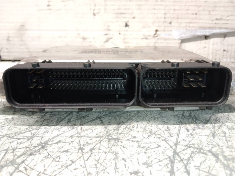 Recambio de centralita motor uce para seat leon (1m1) stella referencia OEM IAM 0281010228 038906012BS 