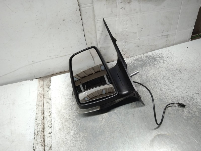Recambio de retrovisor izquierdo para mercedes sprinterii caja cerrada (desde 01.06) 210/213/216 cdi (906.611/613) referencia OE
