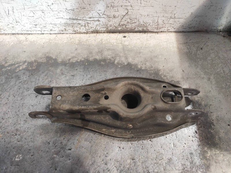 Recambio de brazo suspension inferior trasero derecho para bmw serie 3 coupe (e92) 335i referencia OEM IAM   33322406292
