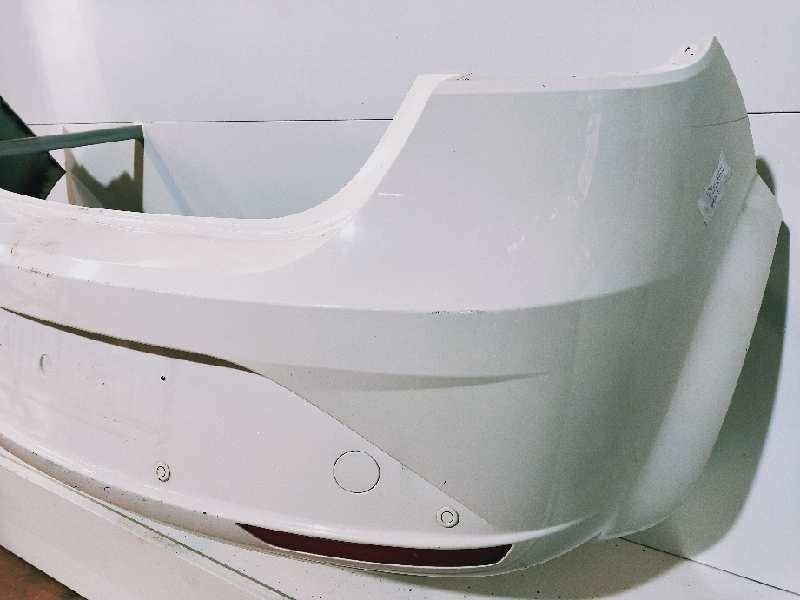Recambio de paragolpes trasero para seat leon (1p1) 1.6 tdi referencia OEM IAM   