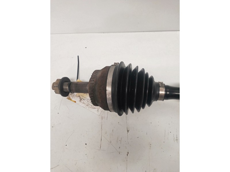 Recambio de transmision delantera derecha para volvo s40 berlina 1.9 diesel cat referencia OEM IAM P614084  