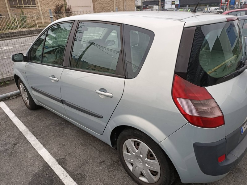 renault scenic ii del año 2003