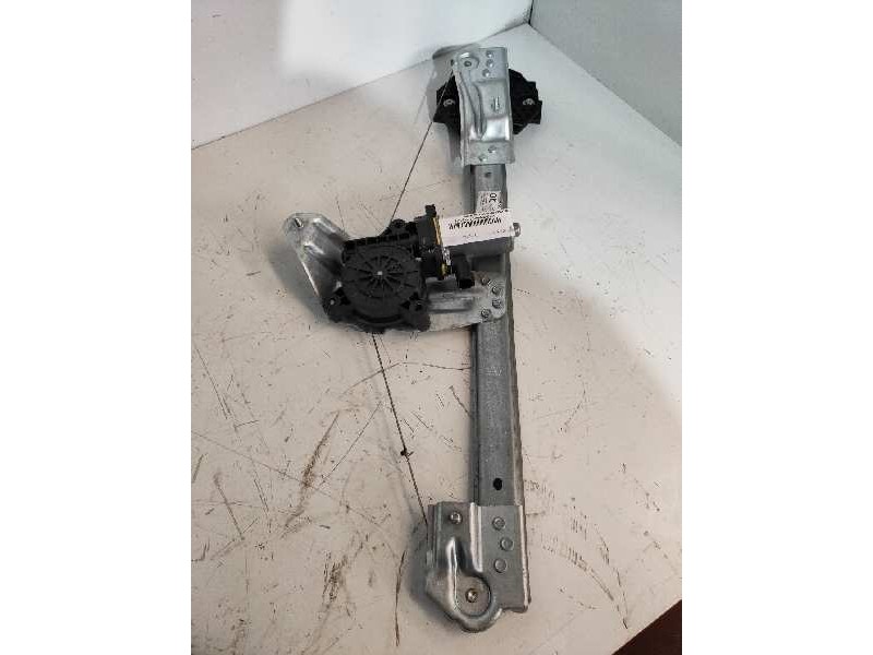 Recambio de elevalunas delantero derecho para dacia sandero stepway comfort referencia OEM IAM 807209299R  