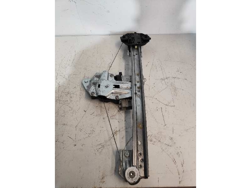 Recambio de elevalunas delantero izquierdo para dacia sandero stepway comfort referencia OEM IAM 8075211440R  