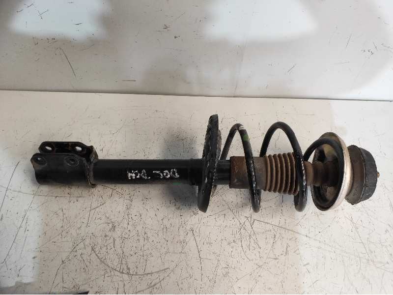 Recambio de amortiguador delantero derecho para dacia sandero stepway comfort referencia OEM IAM 543021807R  