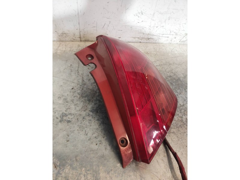 Recambio de piloto trasero derecho para suzuki swift berlina (mz) gl (5-ptas.) referencia OEM IAM   