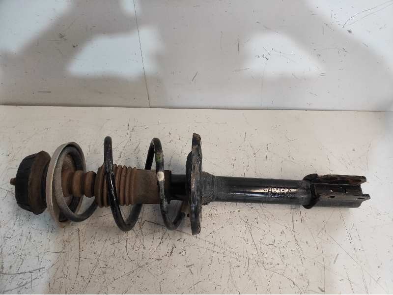 Recambio de amortiguador delantero izquierdo para dacia sandero stepway comfort referencia OEM IAM 543021807R  