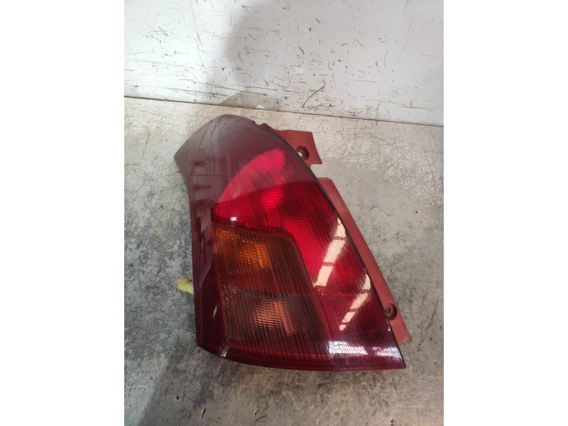 Recambio de piloto trasero izquierdo para suzuki swift berlina (mz) gl (5-ptas.) referencia OEM IAM   