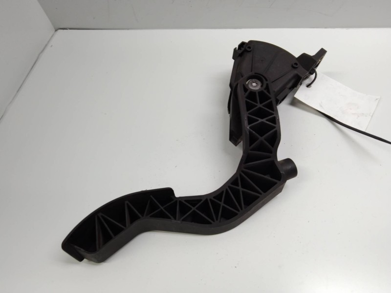 Recambio de potenciometro pedal para audi a6 berlina (4b2) 2.4 v6 30v referencia OEM IAM 6PV00802607 8D1721523A  Recambio de potenciometro pedal para audi a6 berlina (4b2) 2.4 v6 30v referencia OEM IAM 6PV00802607 8D1721523A