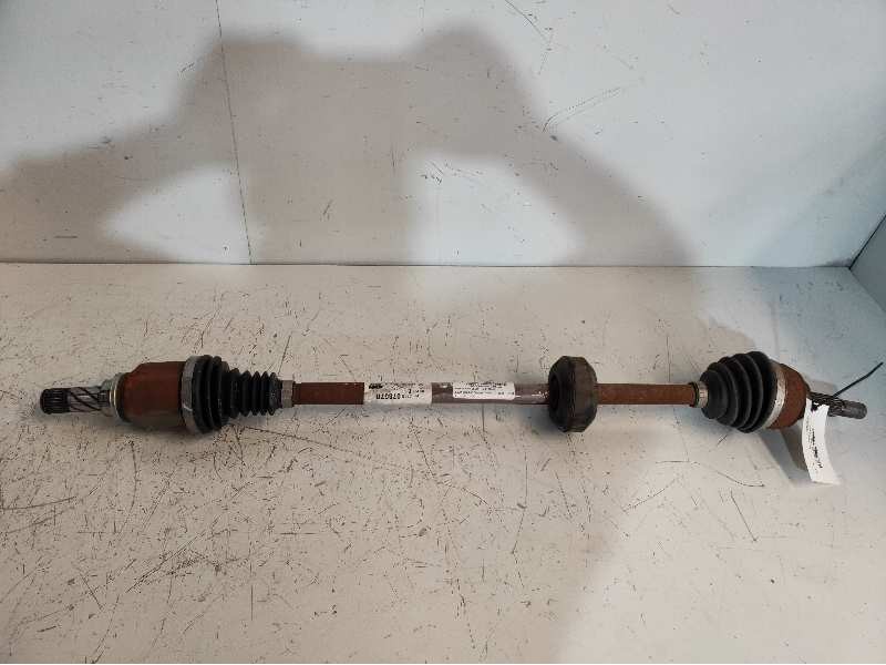 Recambio de transmision delantera derecha para dacia sandero stepway comfort referencia OEM IAM 391007857R  