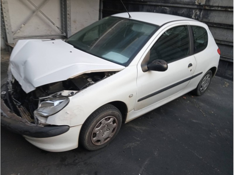 peugeot 206 berlina del año 1999