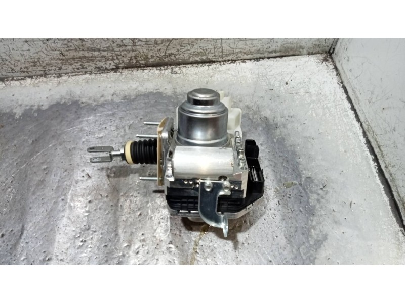 Recambio de abs para mazda cx-30 selection 2wd referencia OEM IAM 06211201494 DFR7439A0B 