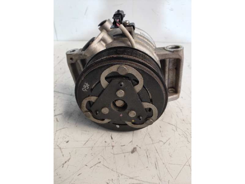 Recambio de compresor aire acondicionado para dacia sandero stepway comfort referencia OEM IAM 9075843673 T99133AA 9260003541R