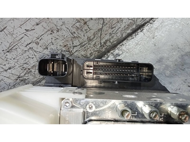 Recambio de abs para mazda cx-30 selection 2wd referencia OEM IAM 06211201494 DFR7439A0B 