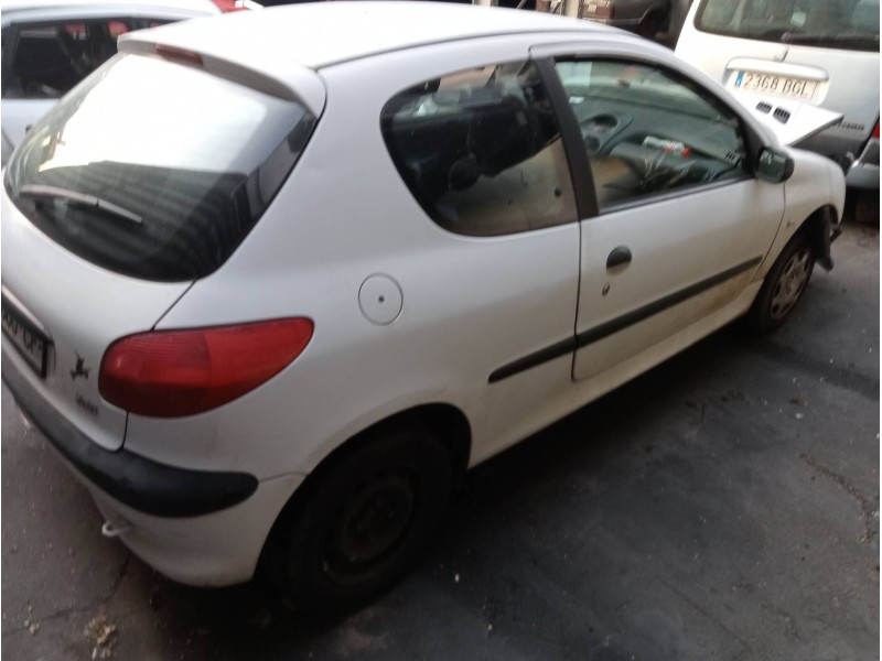 peugeot 206 berlina del año 1999