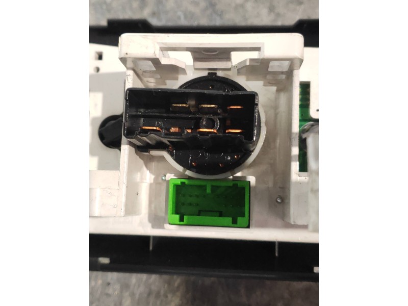 Recambio de mando calefaccion / aire acondicionado para suzuki swift berlina (mz) gl (5-ptas.) referencia OEM IAM   