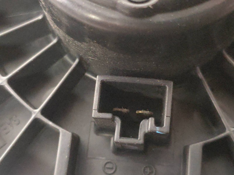 Recambio de motor calefaccion para suzuki swift berlina (mz) gl (5-ptas.) referencia OEM IAM AV2727000311  