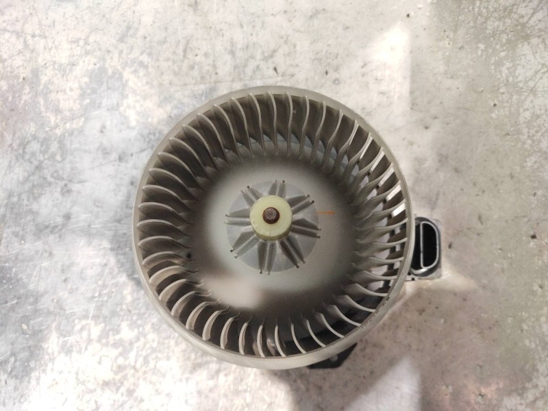 Recambio de motor calefaccion para suzuki swift berlina (mz) gl (5-ptas.) referencia OEM IAM AV2727000311  