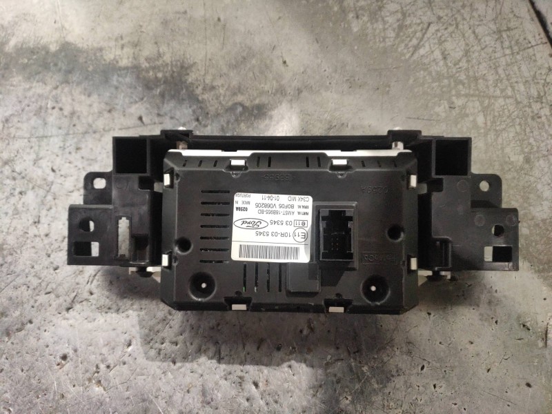 Recambio de pantalla multifuncion para ford focus lim. (cb8) titanium referencia OEM IAM AM5T18B955BD  