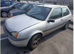 ford fiesta berlina (dx) del año 2000